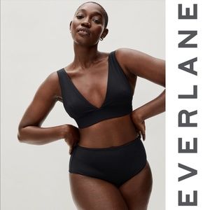 NWT - Everlane Triangle Bikini Top
